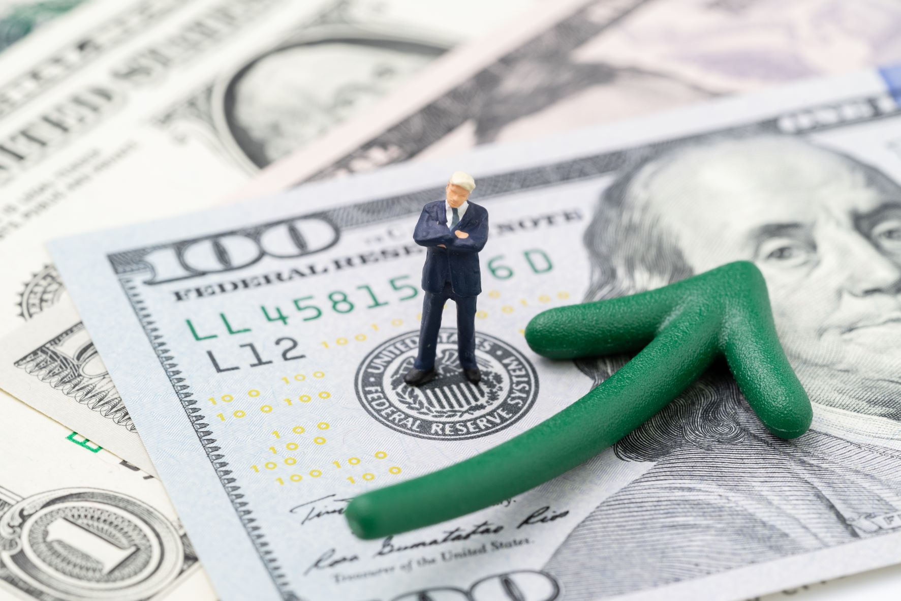 USDInd hits two-year high after Fed rate decision